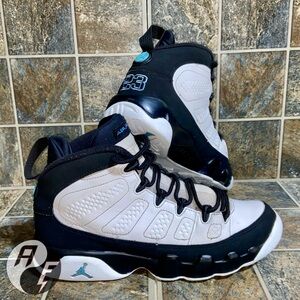 Jordan Retro 9 ‘University Blue’ (6Y)